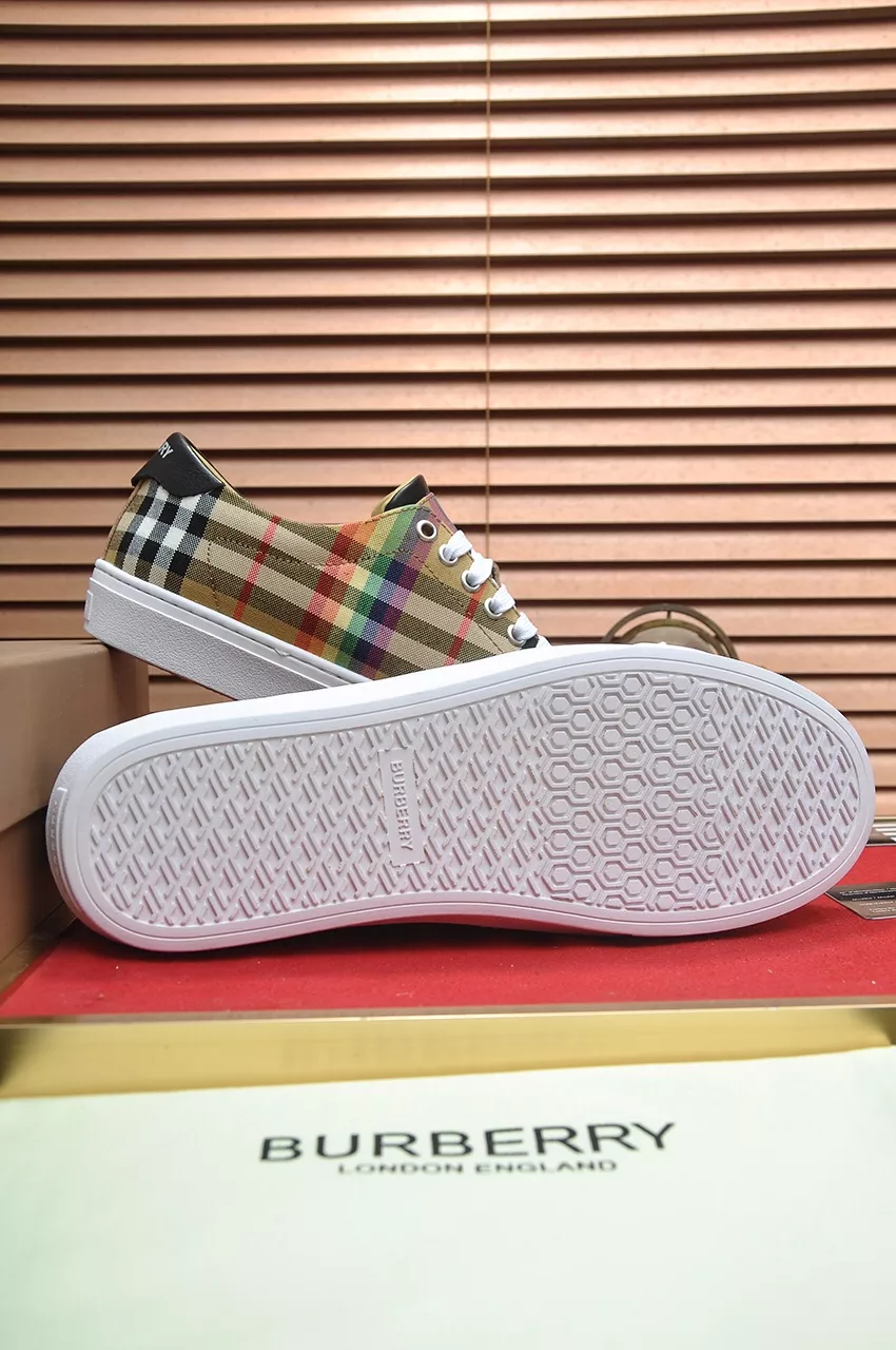 Burberry Casual Shoes For Men Fashionable 2964