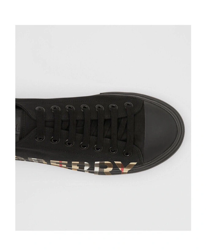 Burberry Casual Shoes For Men Flexible 4332