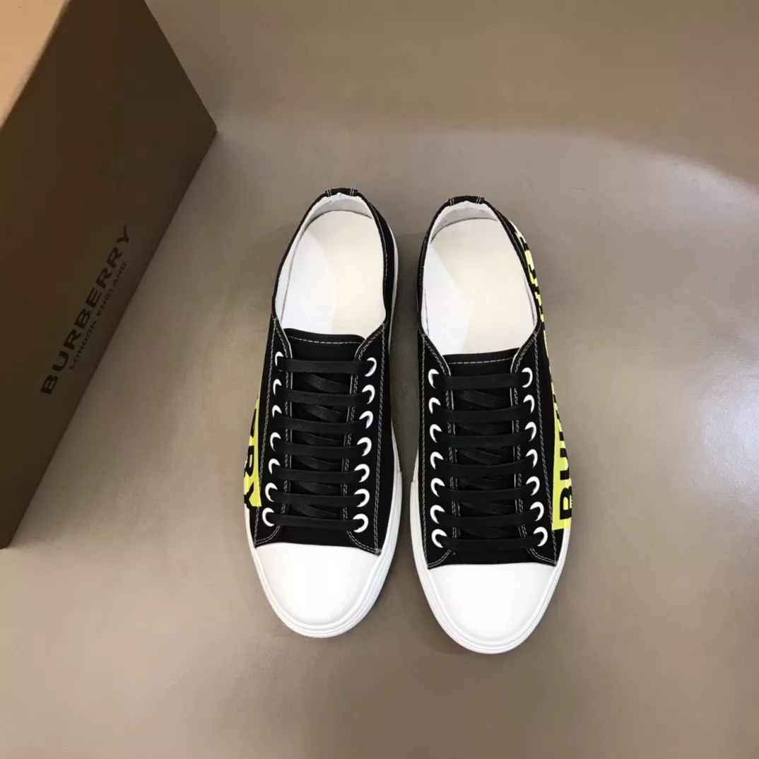 Burberry Casual Shoes For Men Flexible 9830