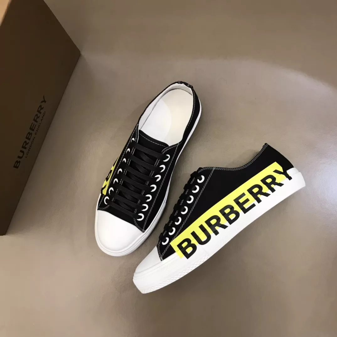 Burberry Casual Shoes For Men Flexible 9830