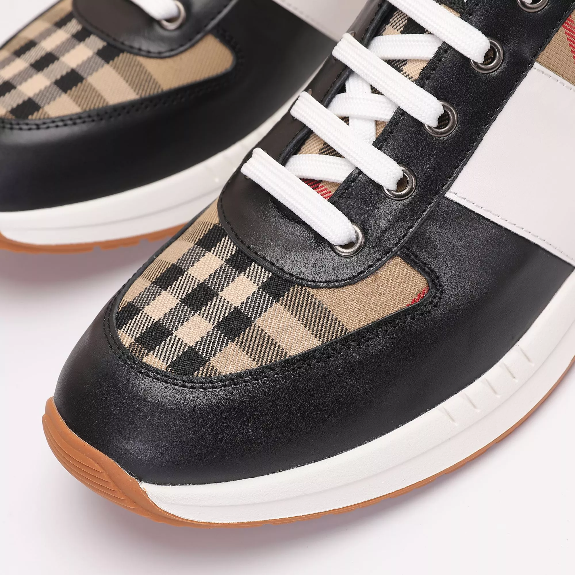 Burberry Casual Shoes For Men Functional 5441