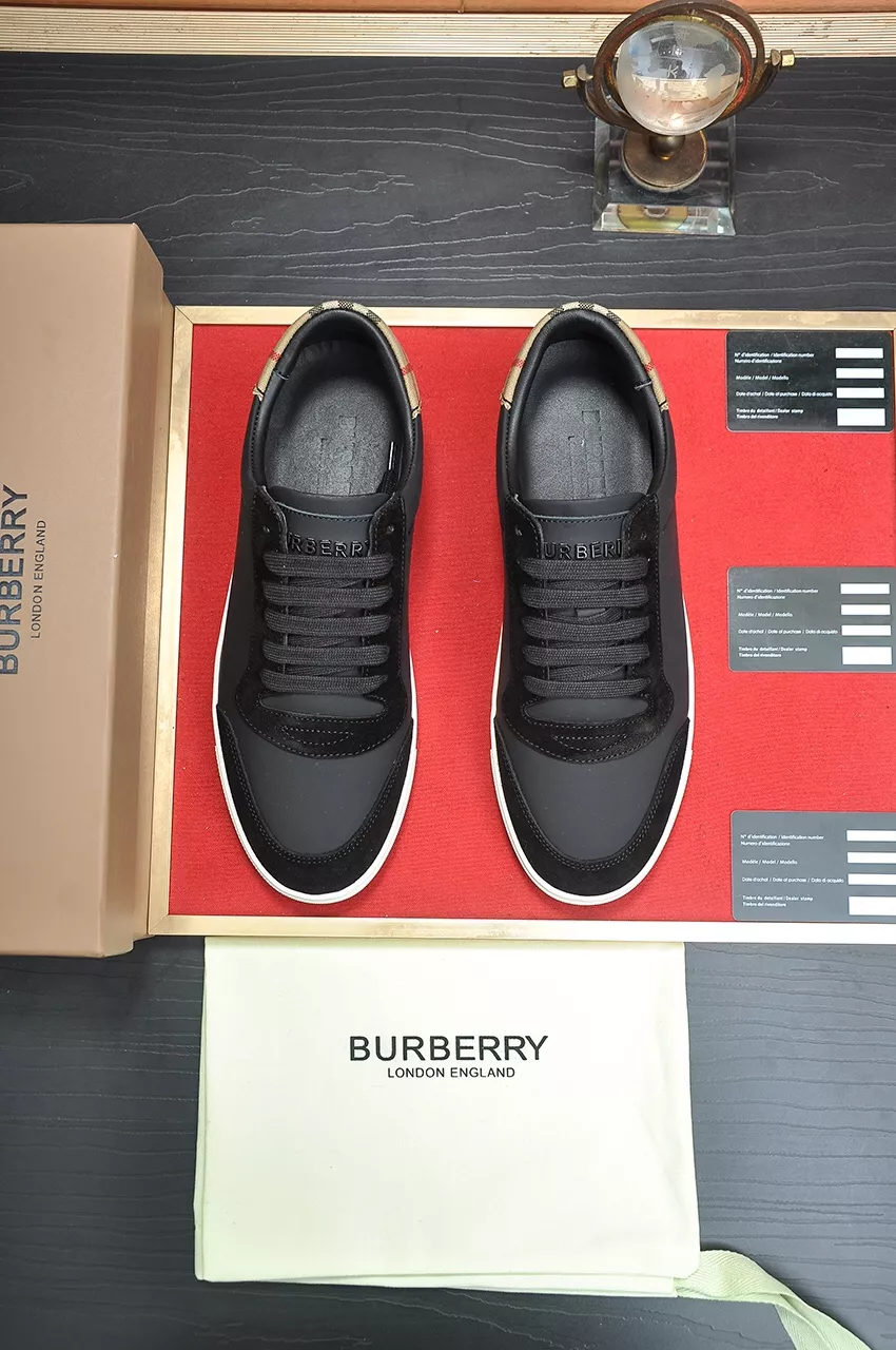 Burberry Casual Shoes For Men Functional 9979