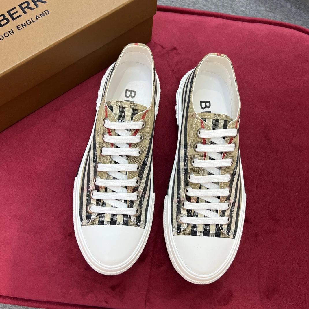 Burberry Casual Shoes For Men GoAnywhere 3181