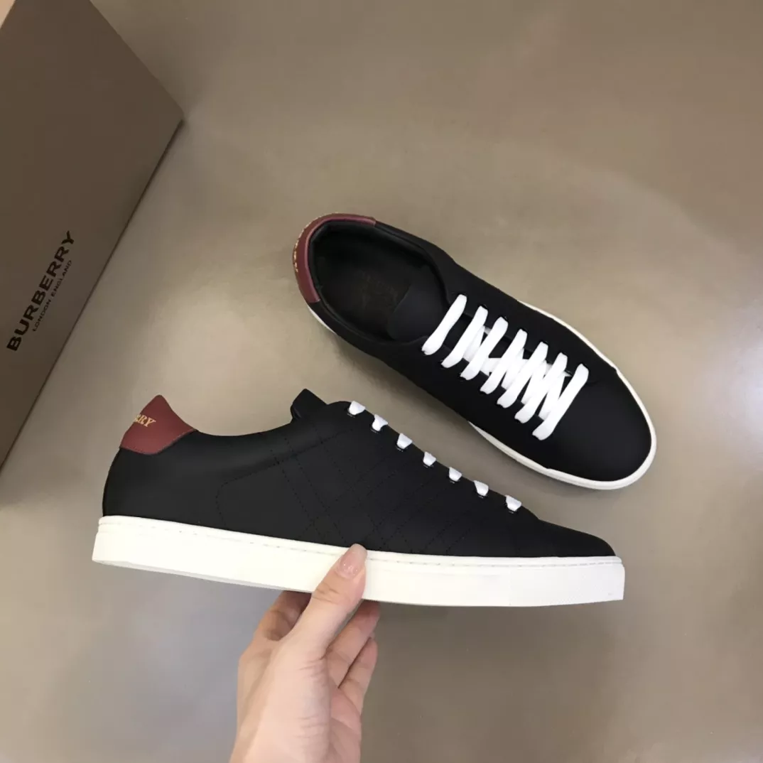 Burberry Casual Shoes For Men Lightweight 8308