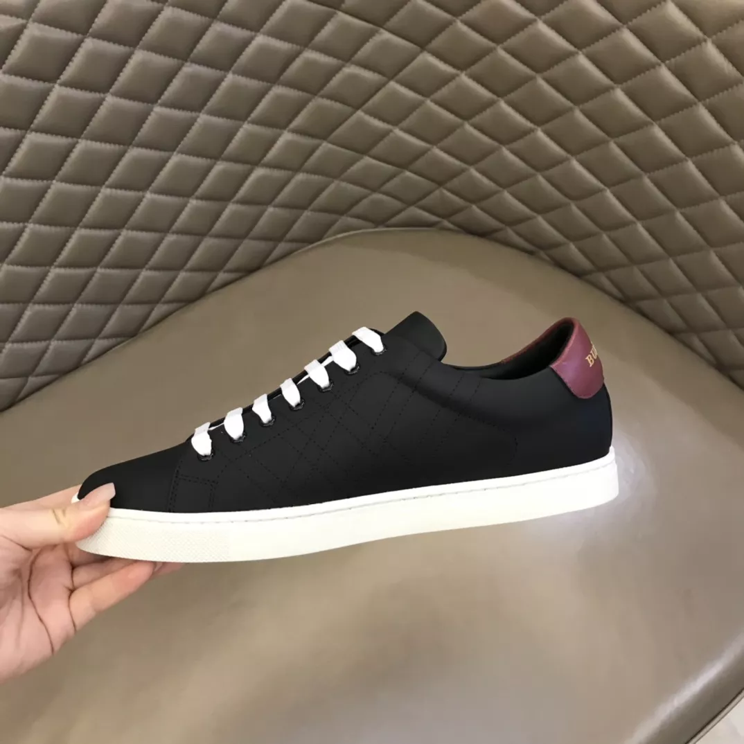 Burberry Casual Shoes For Men Lightweight 8308