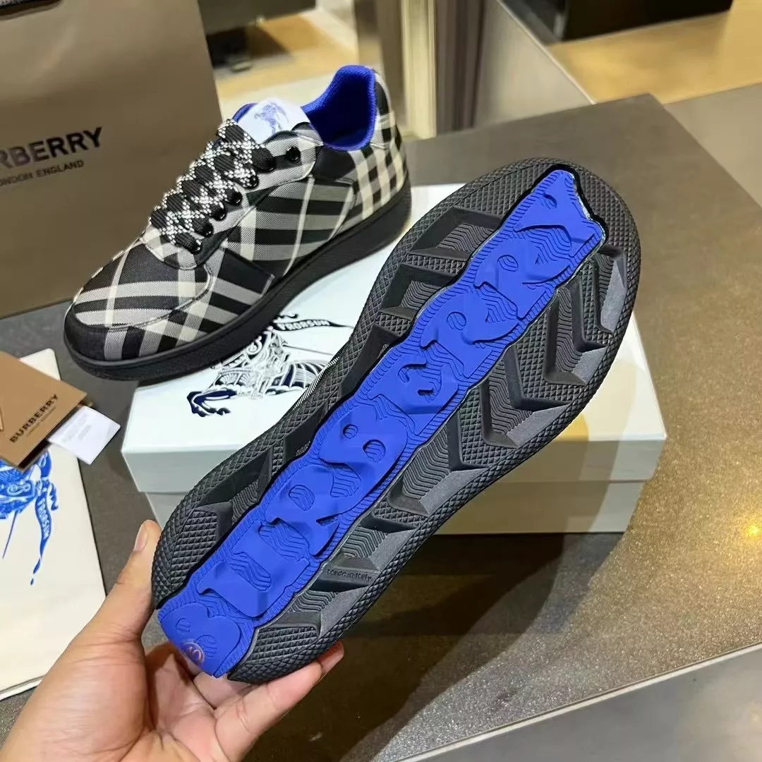 Burberry Casual Shoes For Men Lightweight 8431