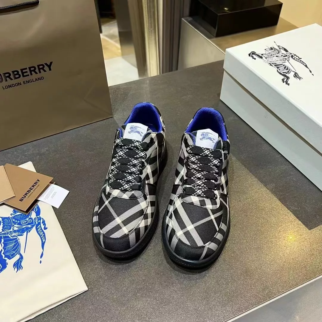 Burberry Casual Shoes For Men Lightweight 8431