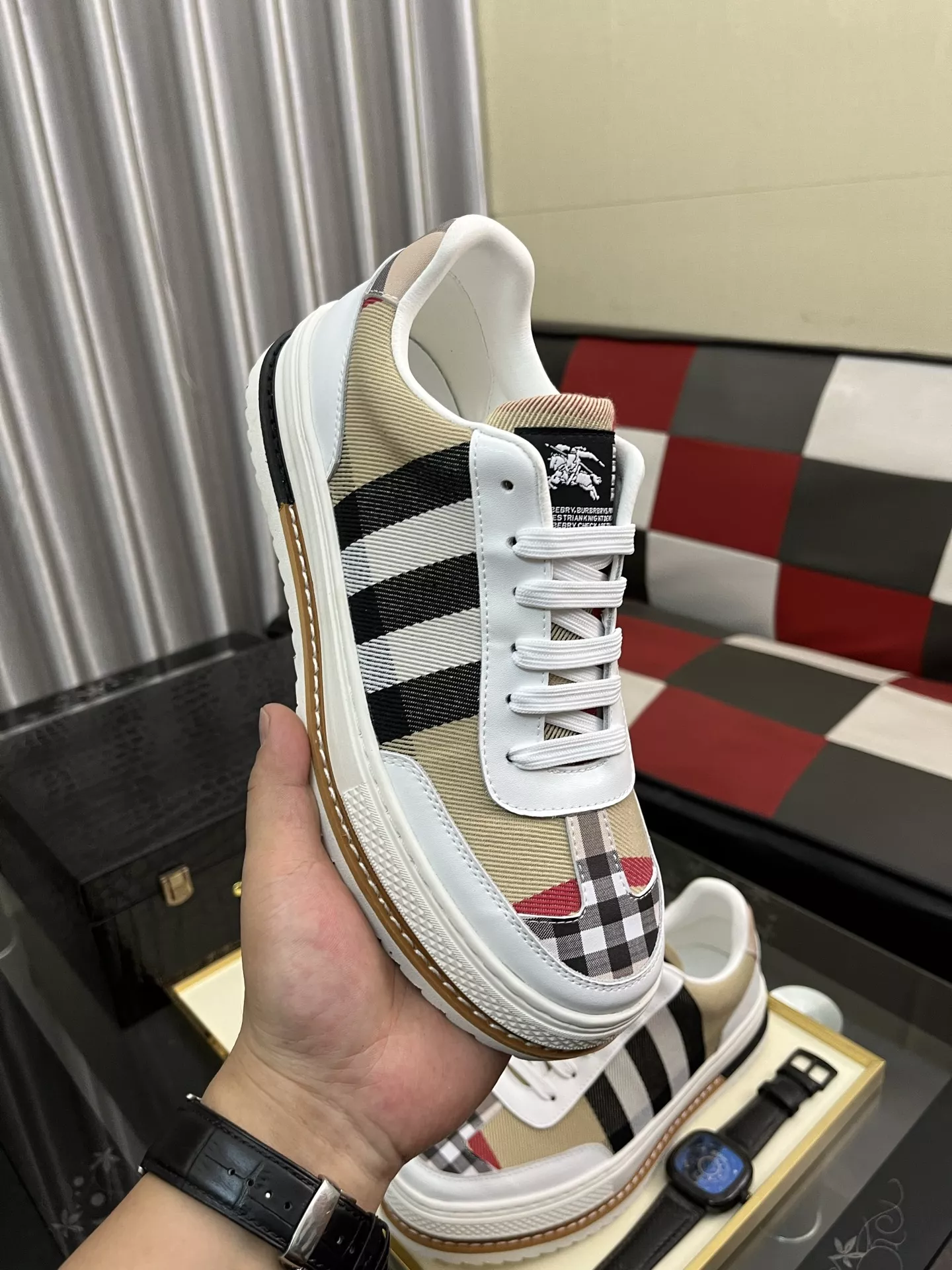 Burberry Casual Shoes For Men Modern 9476