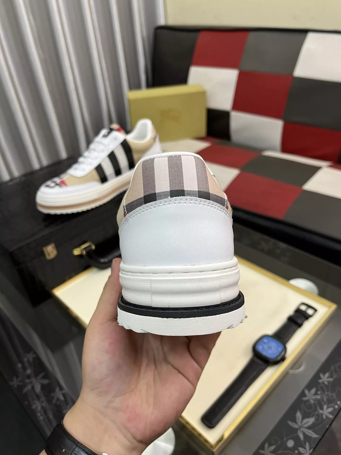 Burberry Casual Shoes For Men Modern 9476