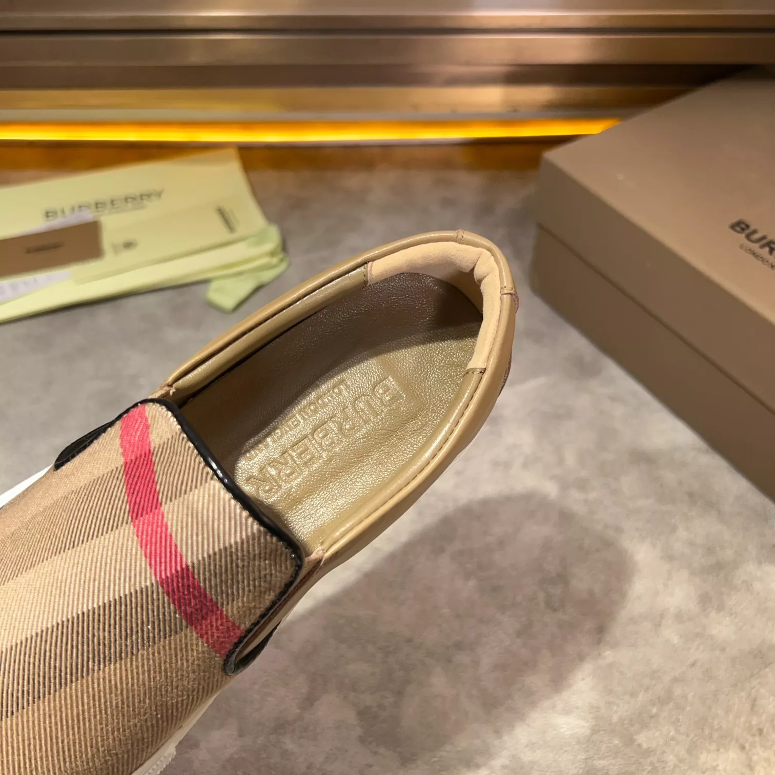 Burberry Casual Shoes For Men NewStyle 7359