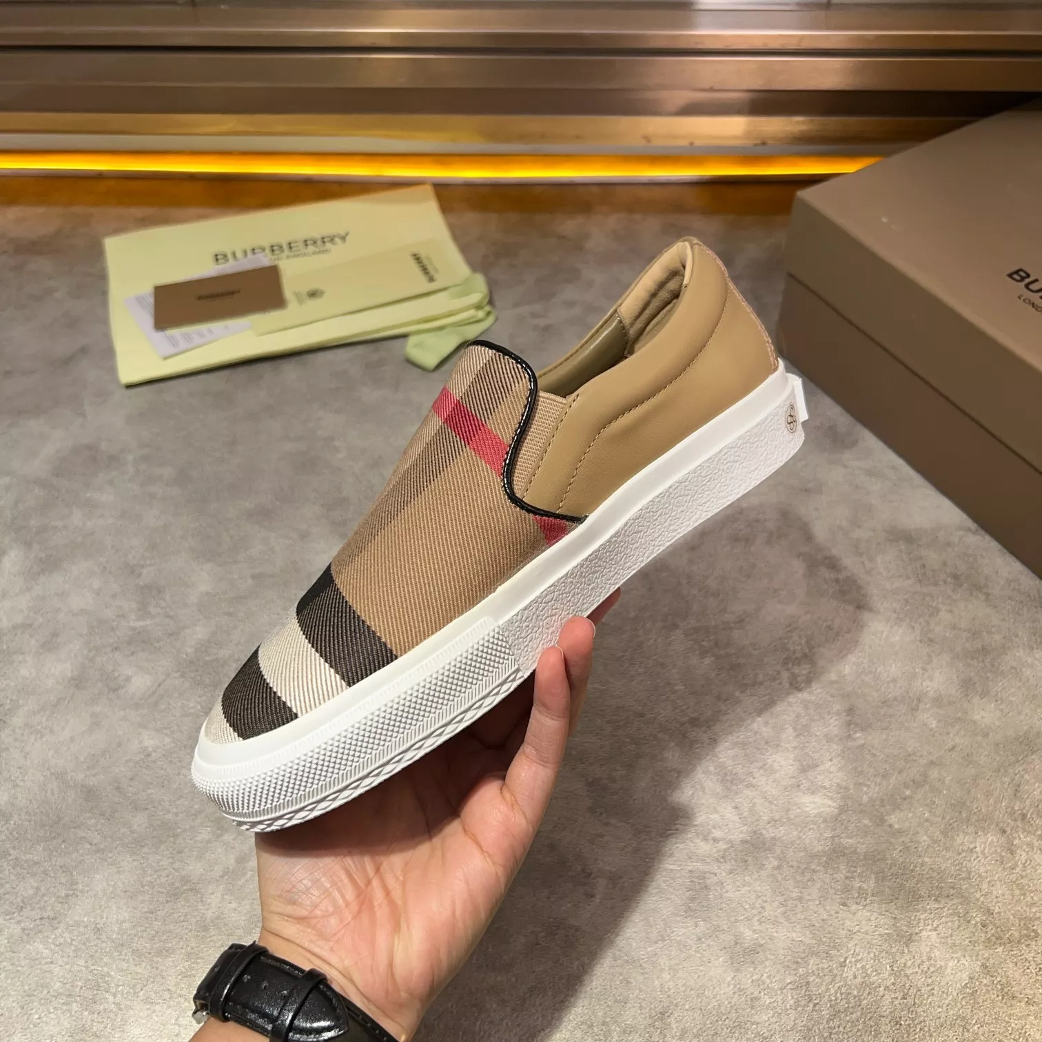 Burberry Casual Shoes For Men NewStyle 7359