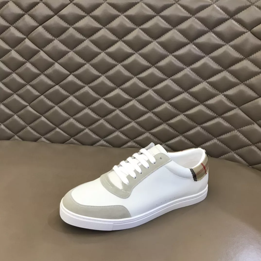 Burberry Casual Shoes For Men Popular 8909