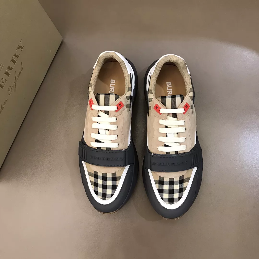 Burberry Casual Shoes For Men Popular 9528