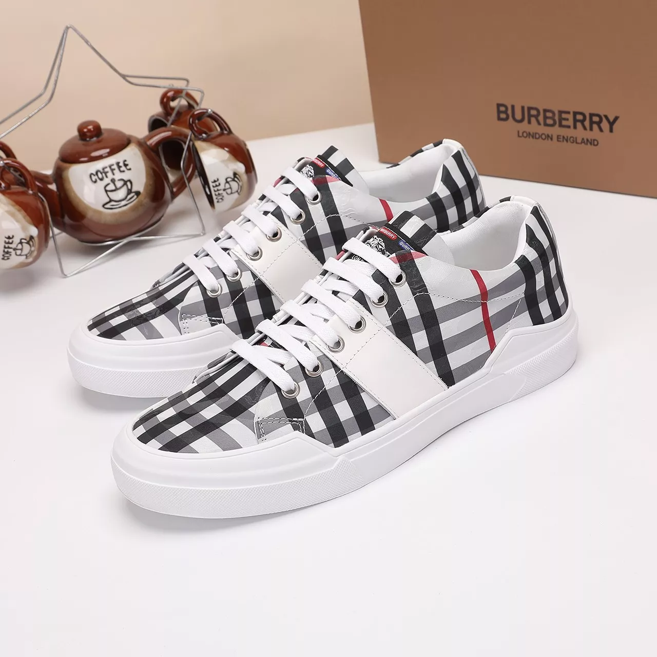Burberry Casual Shoes For Men Practical 958