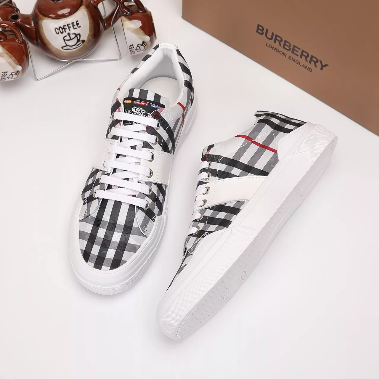 Burberry Casual Shoes For Men Practical 958