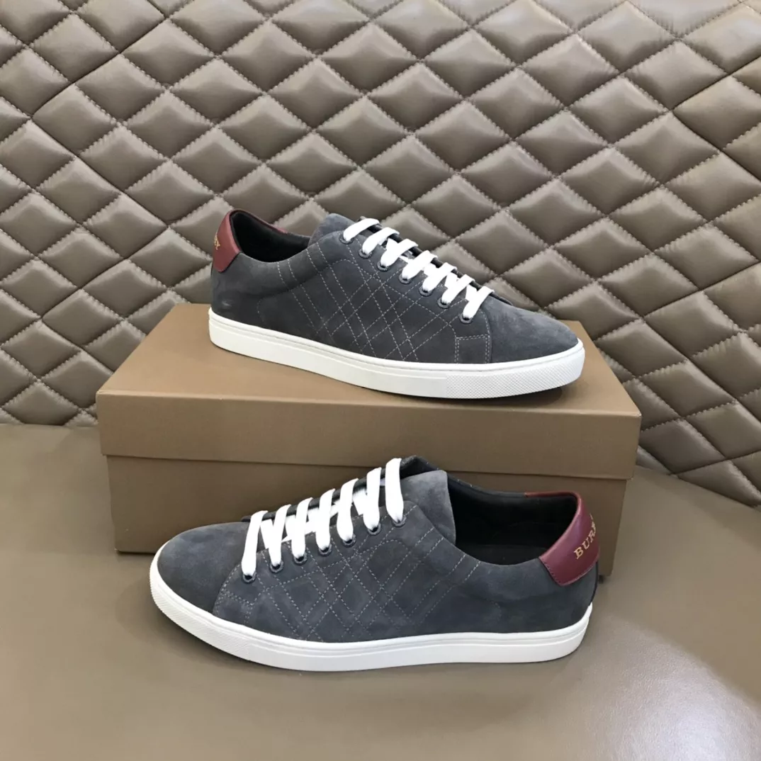 Burberry Casual Shoes For Men Practical 9760