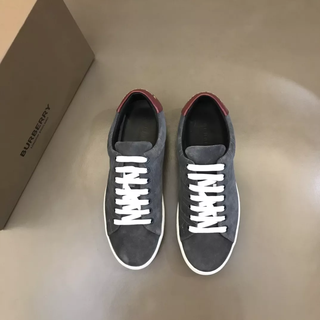 Burberry Casual Shoes For Men Practical 9760