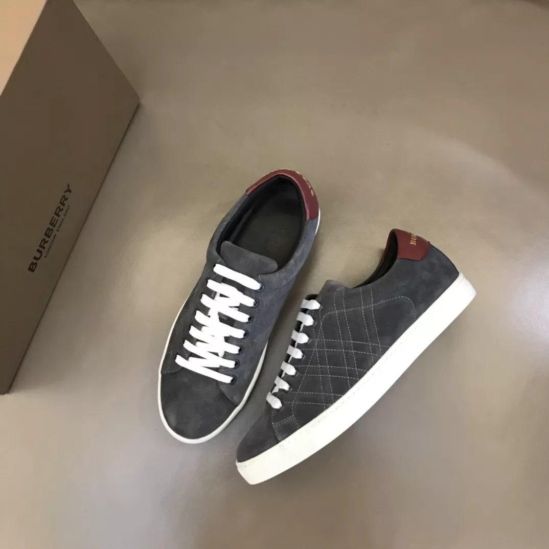 Burberry Casual Shoes For Men Practical 9760