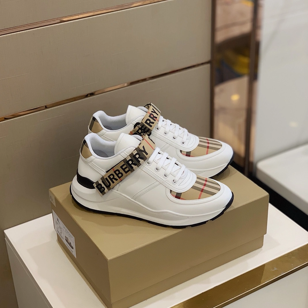 Burberry Casual Shoes For Men Refined 6062