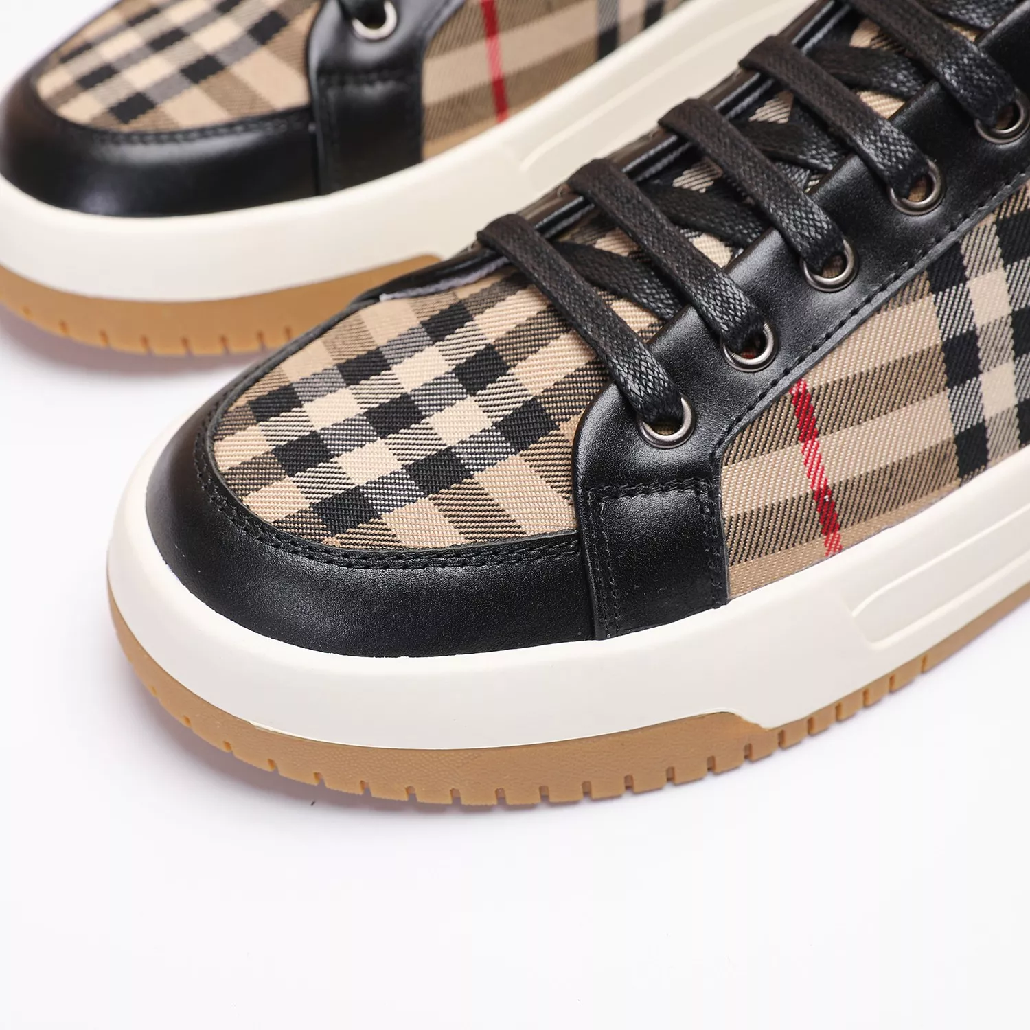 Burberry Casual Shoes For Men Refined 9180