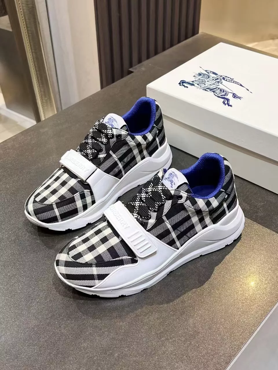 Burberry Casual Shoes For Men Reliable 7223