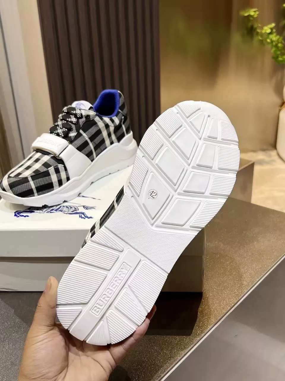 Burberry Casual Shoes For Men Reliable 7223