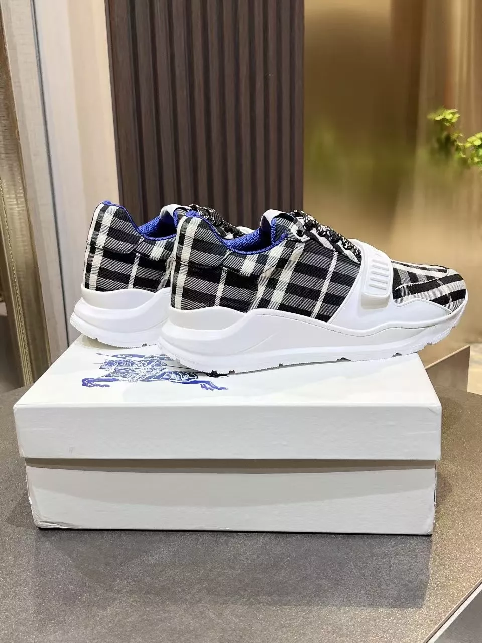 Burberry Casual Shoes For Men Reliable 7223