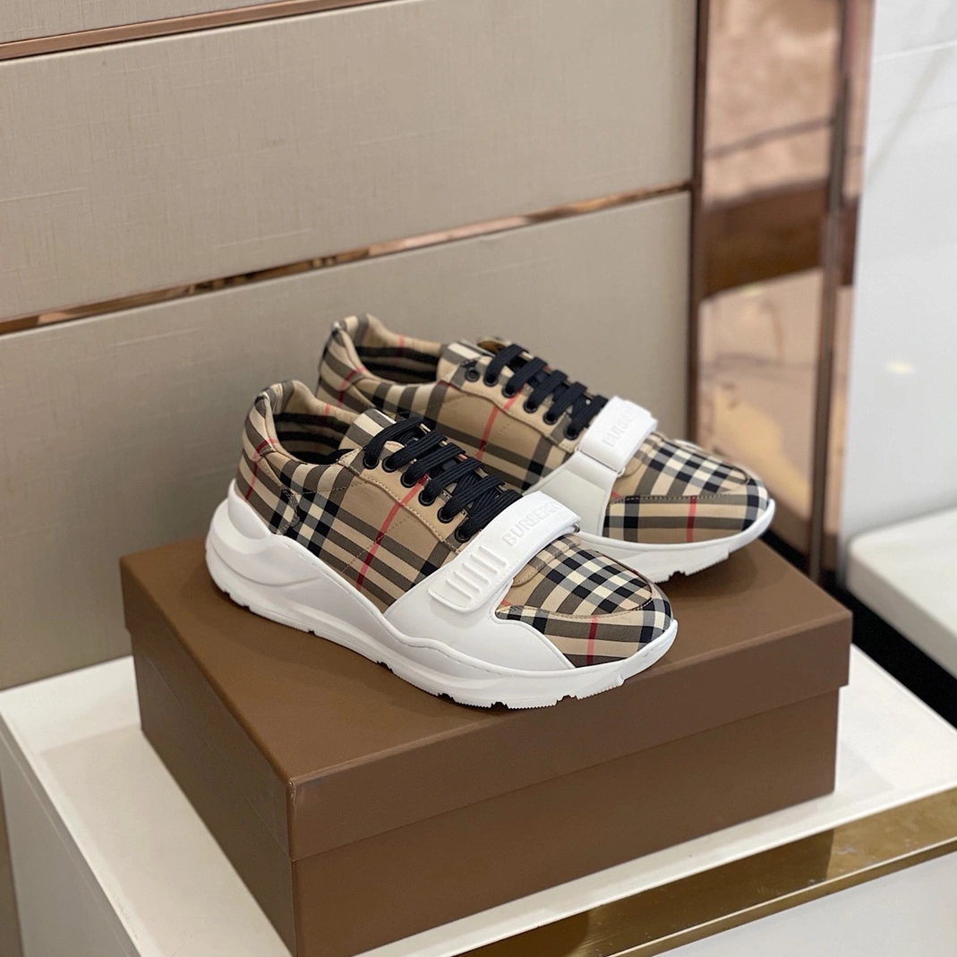 Burberry Casual Shoes For Men Reliable 8097