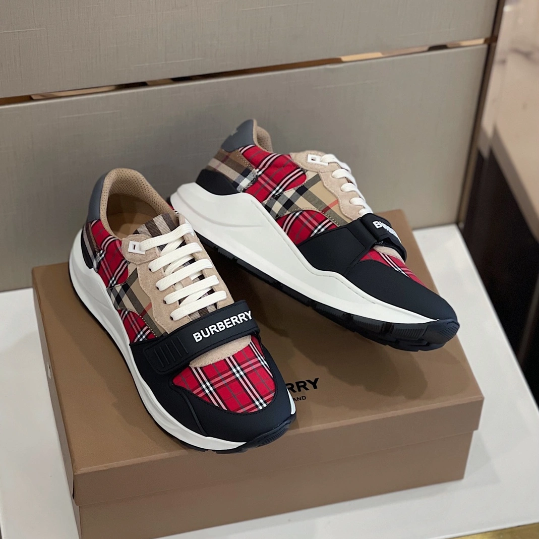 Burberry Casual Shoes For Men Soft 6840