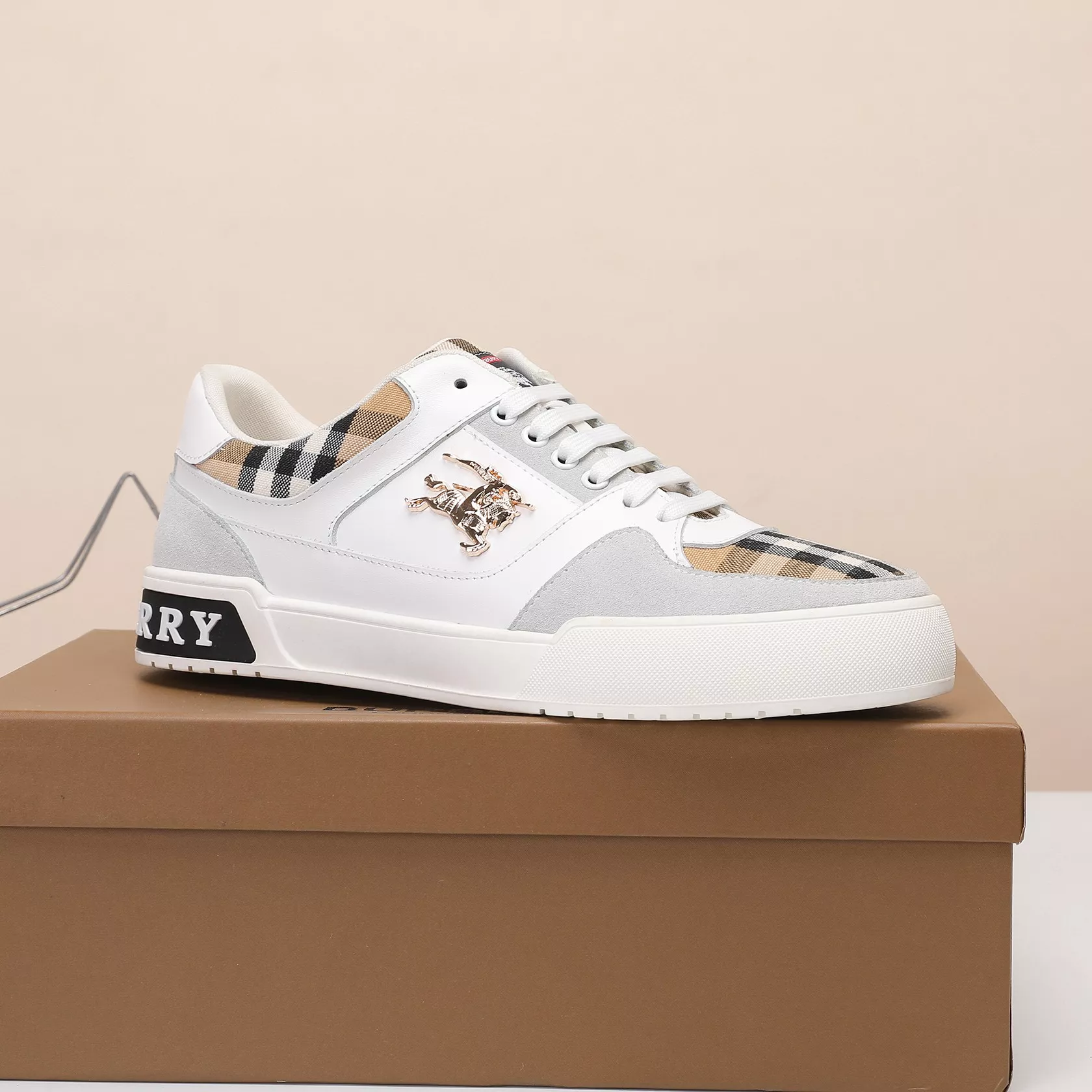 Burberry Casual Shoes For Men Soft 9924