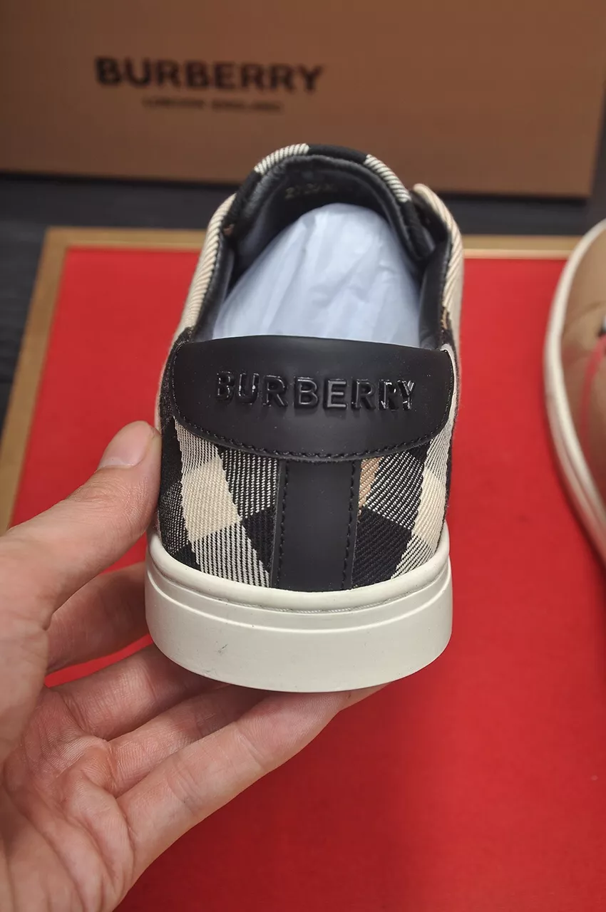 Burberry Casual Shoes For Men Sophisticated 7667