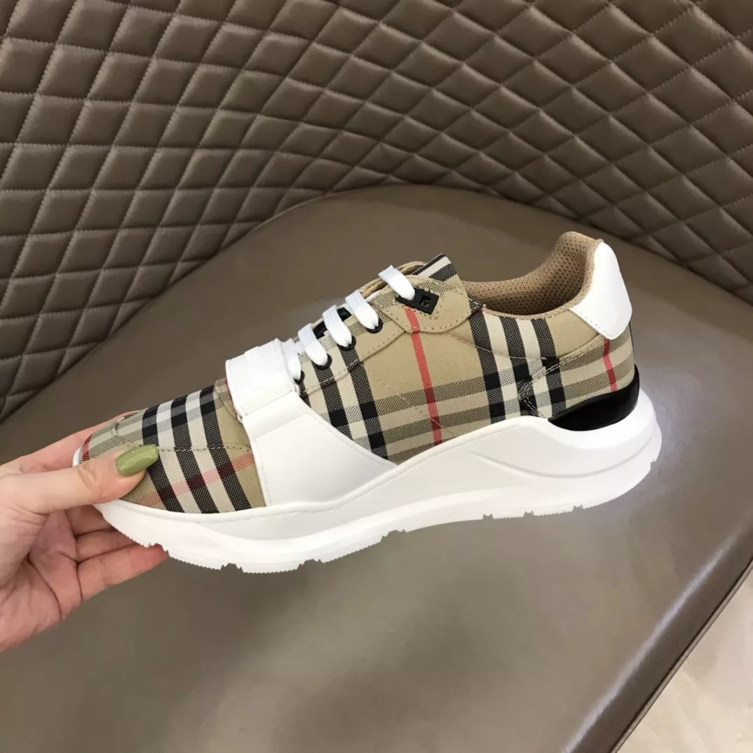Burberry Casual Shoes For Men StreetReady 4865