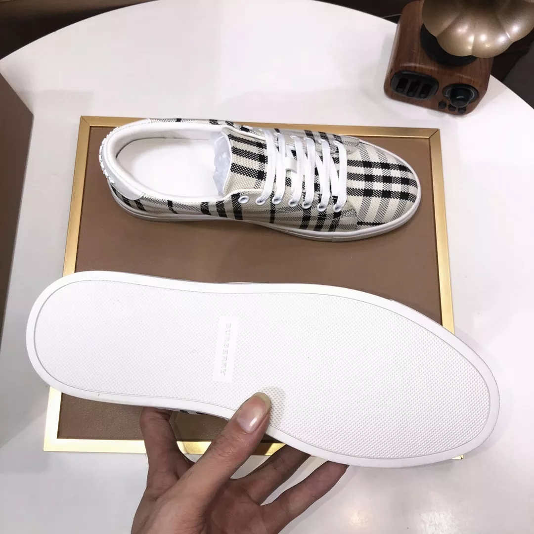 Burberry Casual Shoes For Men Stylish 2675