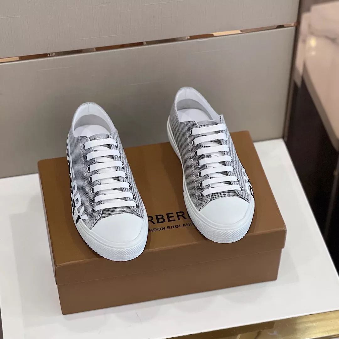 Burberry Casual Shoes For Men TopPick 953