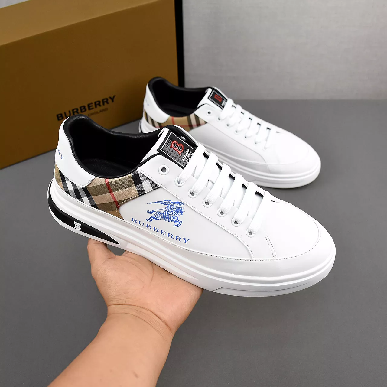 Burberry Casual Shoes For Men Trendsetting 6446