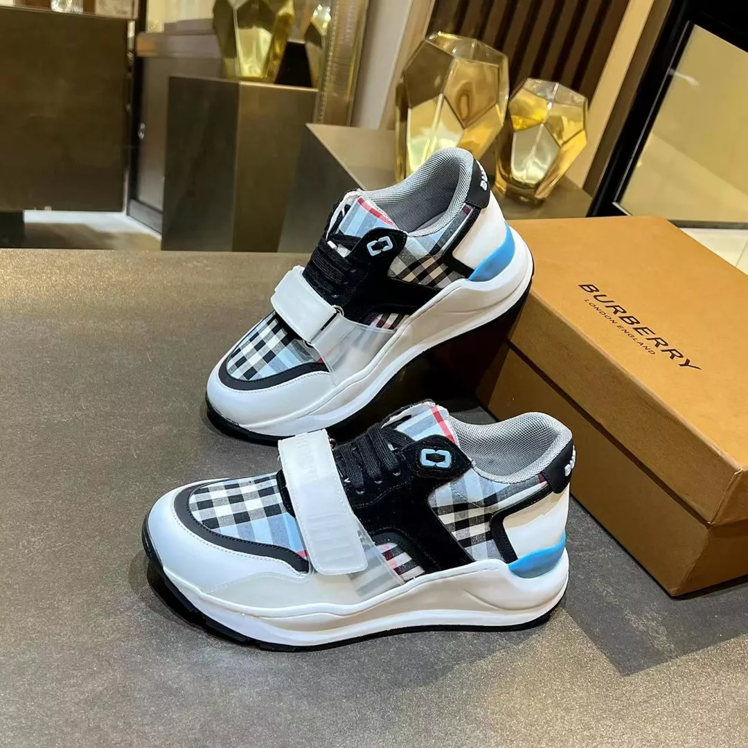 Burberry Casual Shoes For Men Trendy 8423