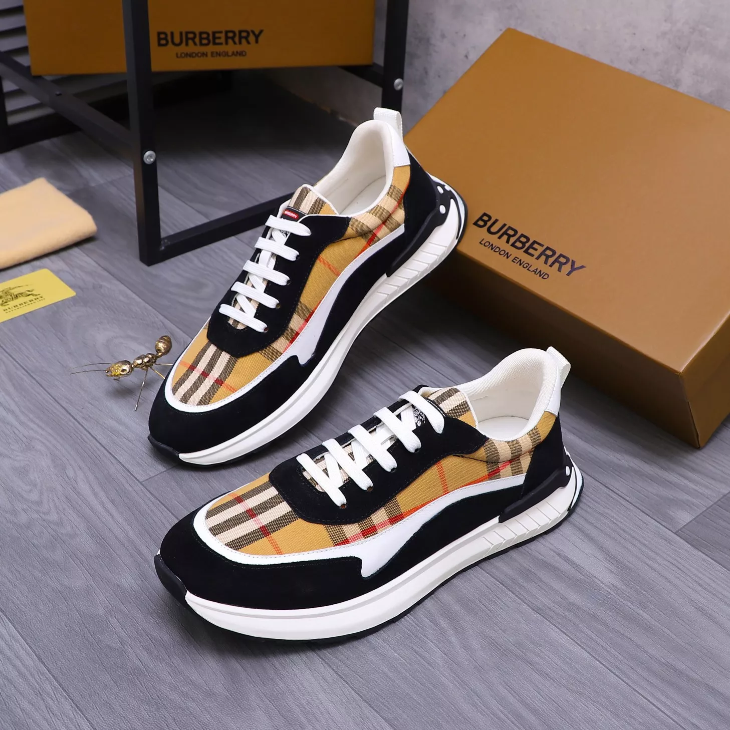 Burberry Casual Shoes For Men Trendy 9905