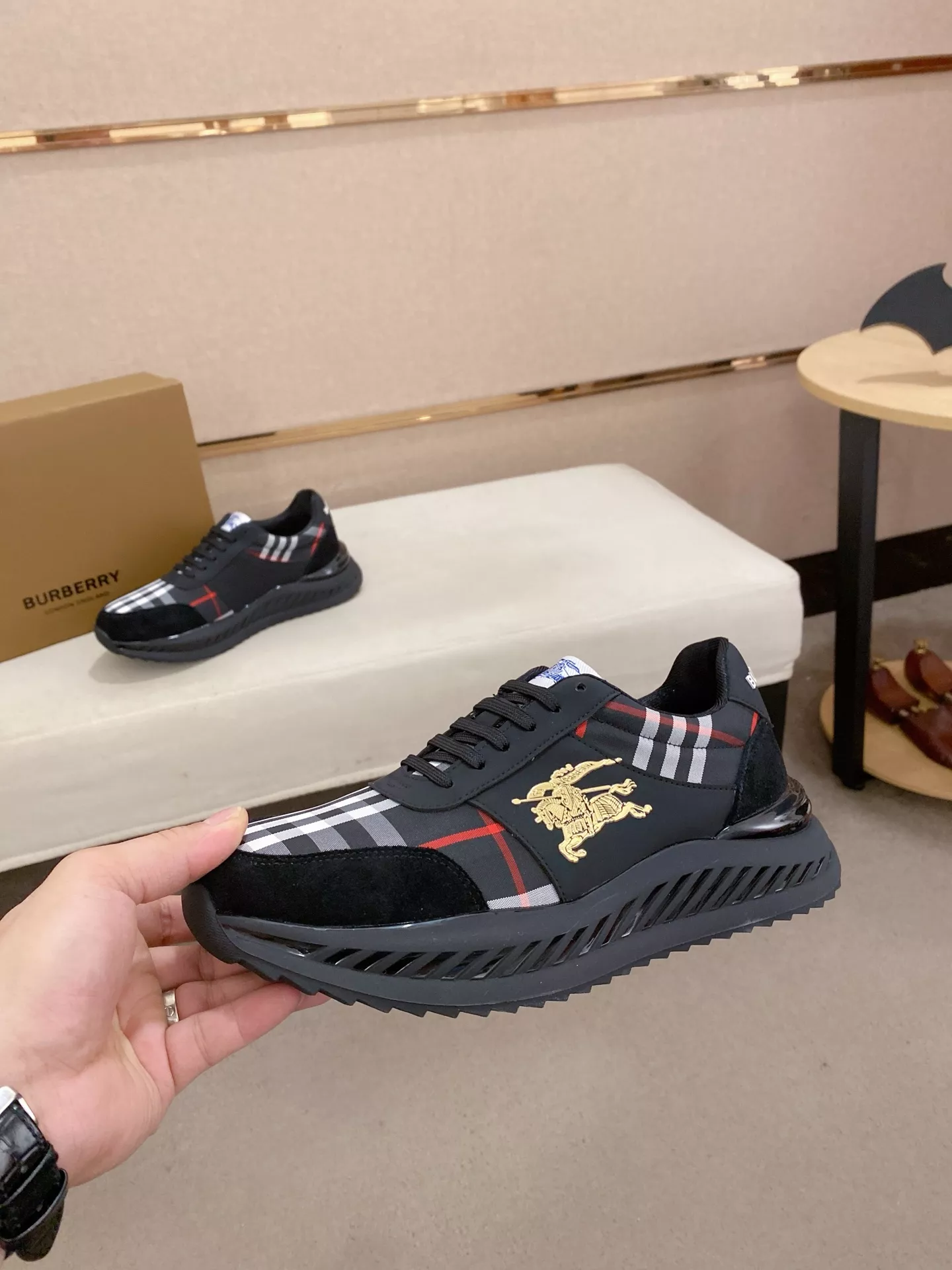 Burberry Casual Shoes For Men UrbanStyle 6701