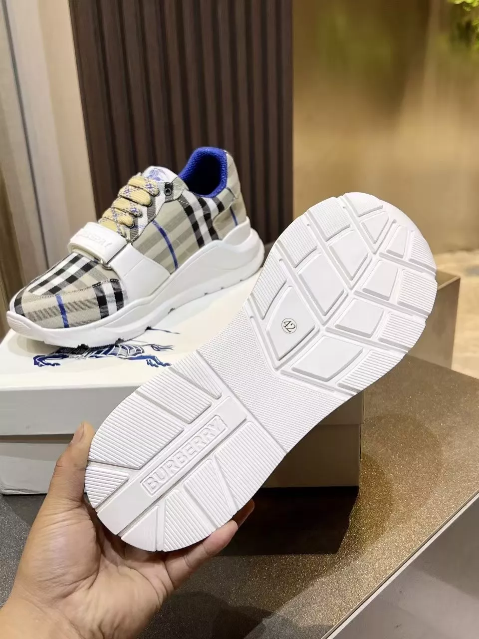 Burberry Casual Shoes For Men Versatile 1069
