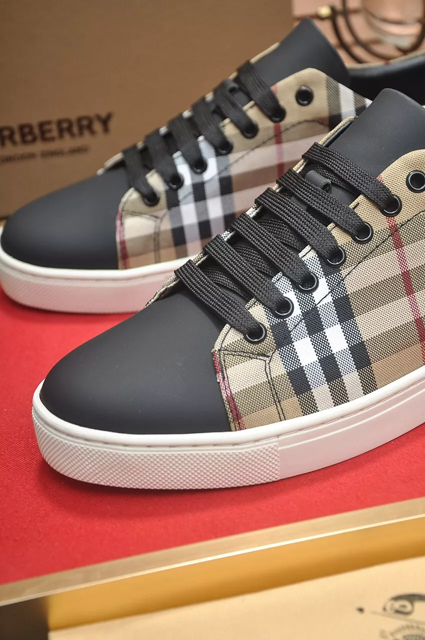 Burberry Casual Shoes For Men Versatile 2495