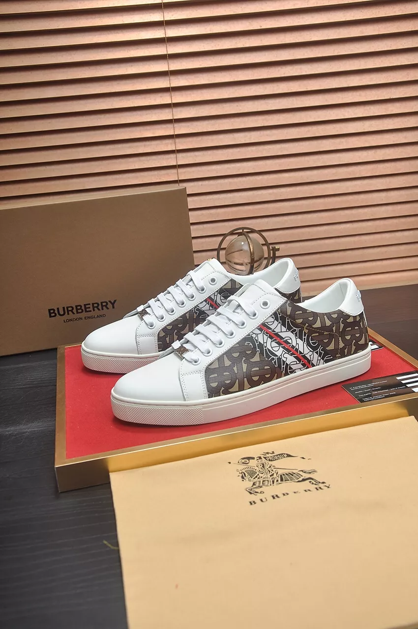 Burberry Casual Shoes For Men Versatile 352