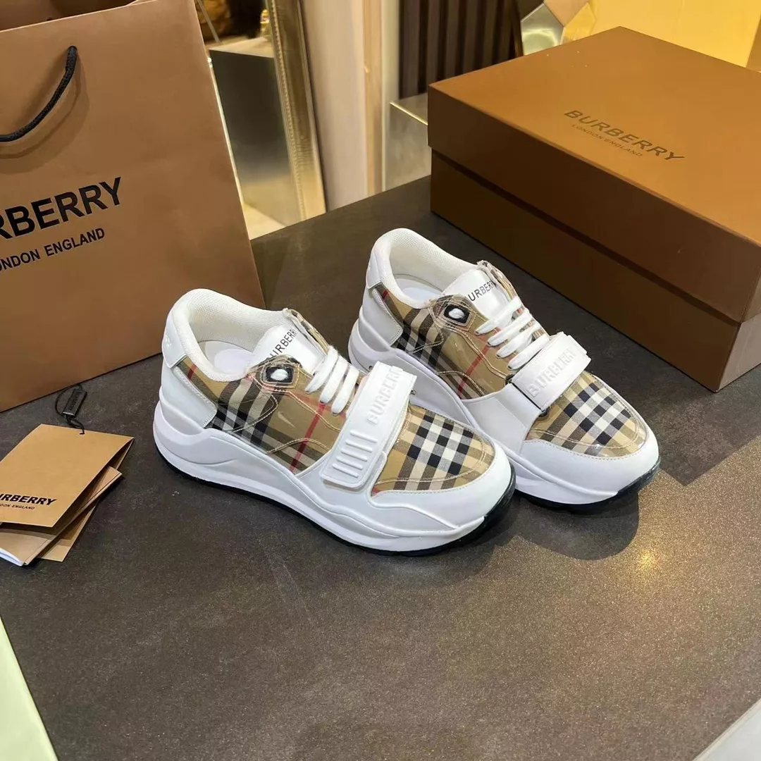 Burberry Casual Shoes For Men Versatile 5045