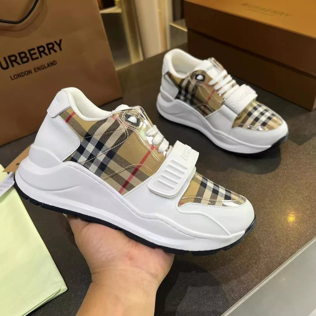 Burberry Casual Shoes For Men Versatile 5045