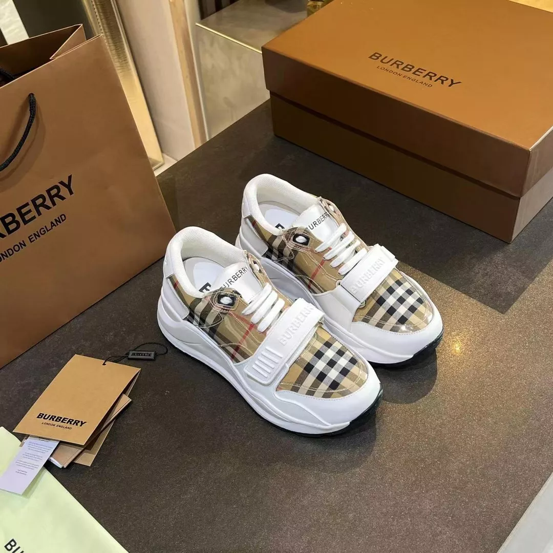 Burberry Casual Shoes For Men Versatile 5045