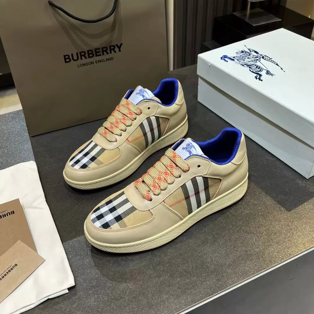 Burberry Casual Shoes For Men Versatile 9581