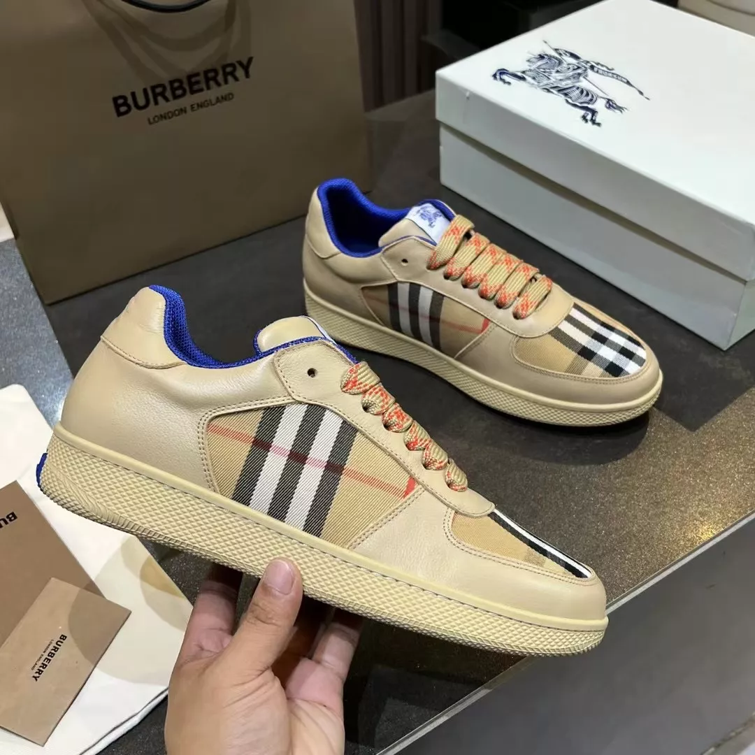 Burberry Casual Shoes For Men Versatile 9581