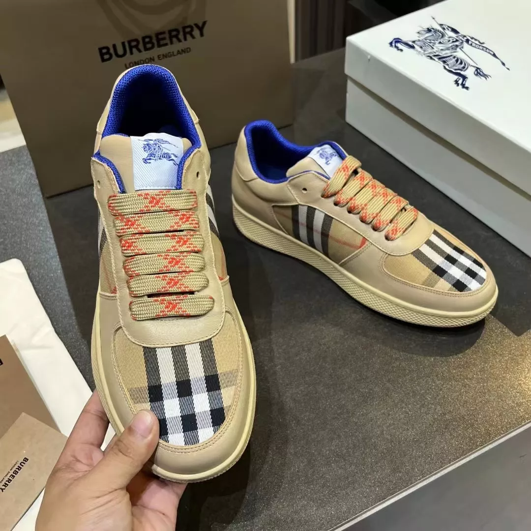 Burberry Casual Shoes For Men Versatile 9581