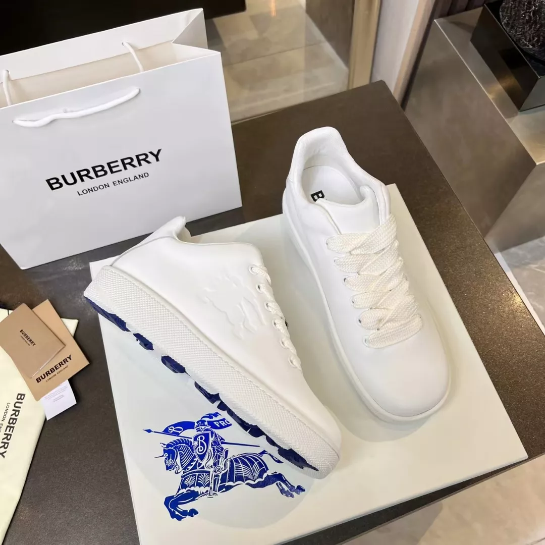 Burberry Casual Shoes For Women StreetReady 5703