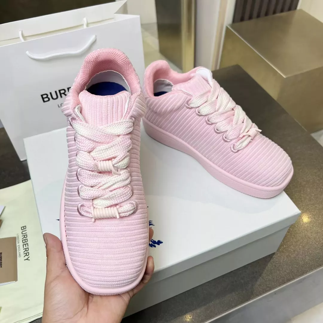 Burberry Casual Shoes For Women StreetReady 7002