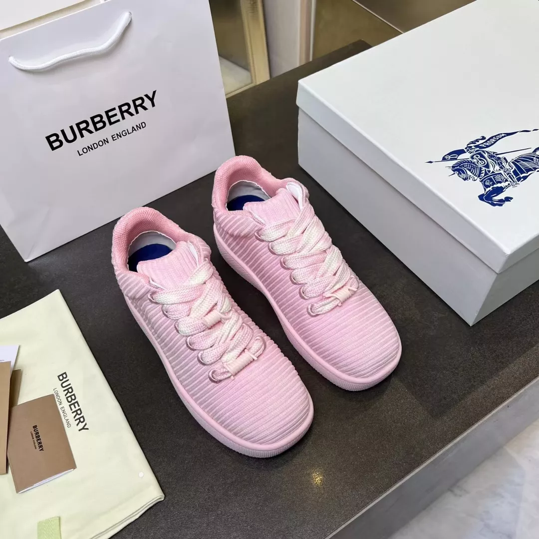 Burberry Casual Shoes For Women StreetReady 7002